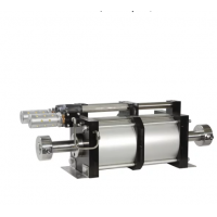 Maximator 氣動(dòng)高壓泵，壓力高達(dá) 7.000 bar，可用于工程和工業(yè)領(lǐng)域